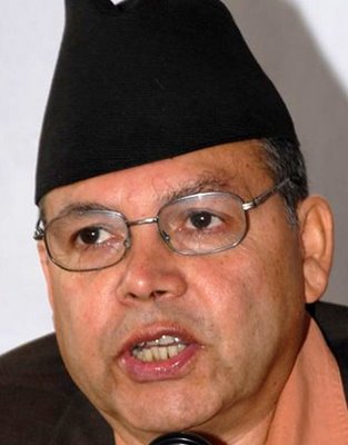 सरकार फेर्ने सहमति भएकै हो: खनाल