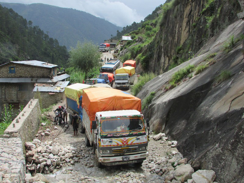 दुई महिनापछि खुल्यो कर्णाली राजमार्ग