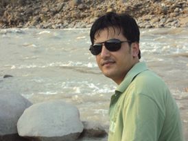 575665_469311223097563_218716954_n