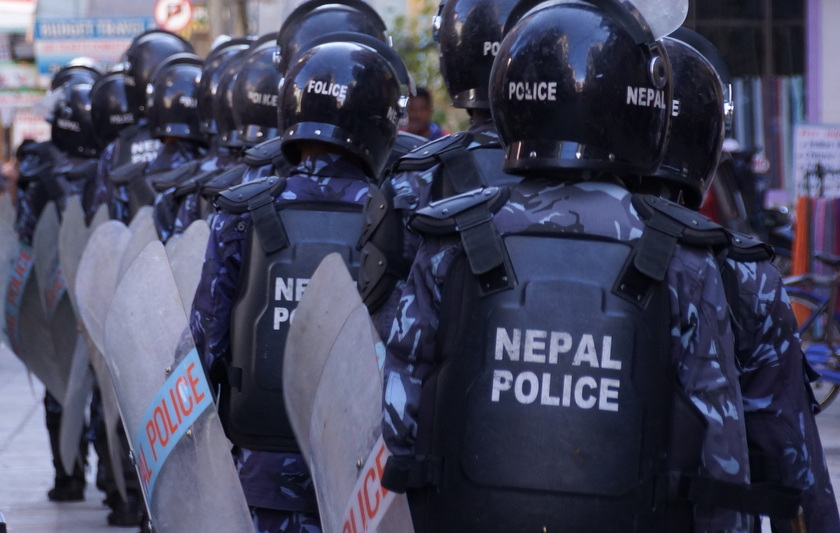 मतदान केन्द्रमा जोखिम बढे प्रहरीले सिधै गोली चलाउने