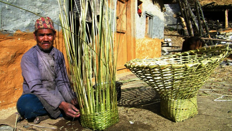 डोकोले छुटायो, कालापहाड