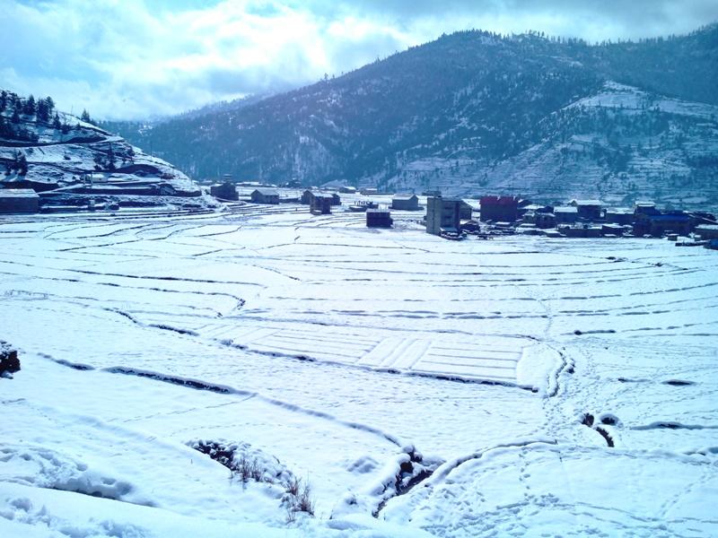 जुम्लामा यो वर्षको पहिलो हिमपात (फोटोफिचर)