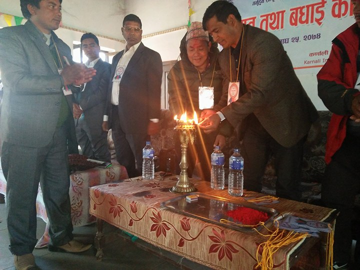 कर्णालीका सबै सभासद एउटै मञ्चमा सम्मानीत, देउडा बाटै सुझाव