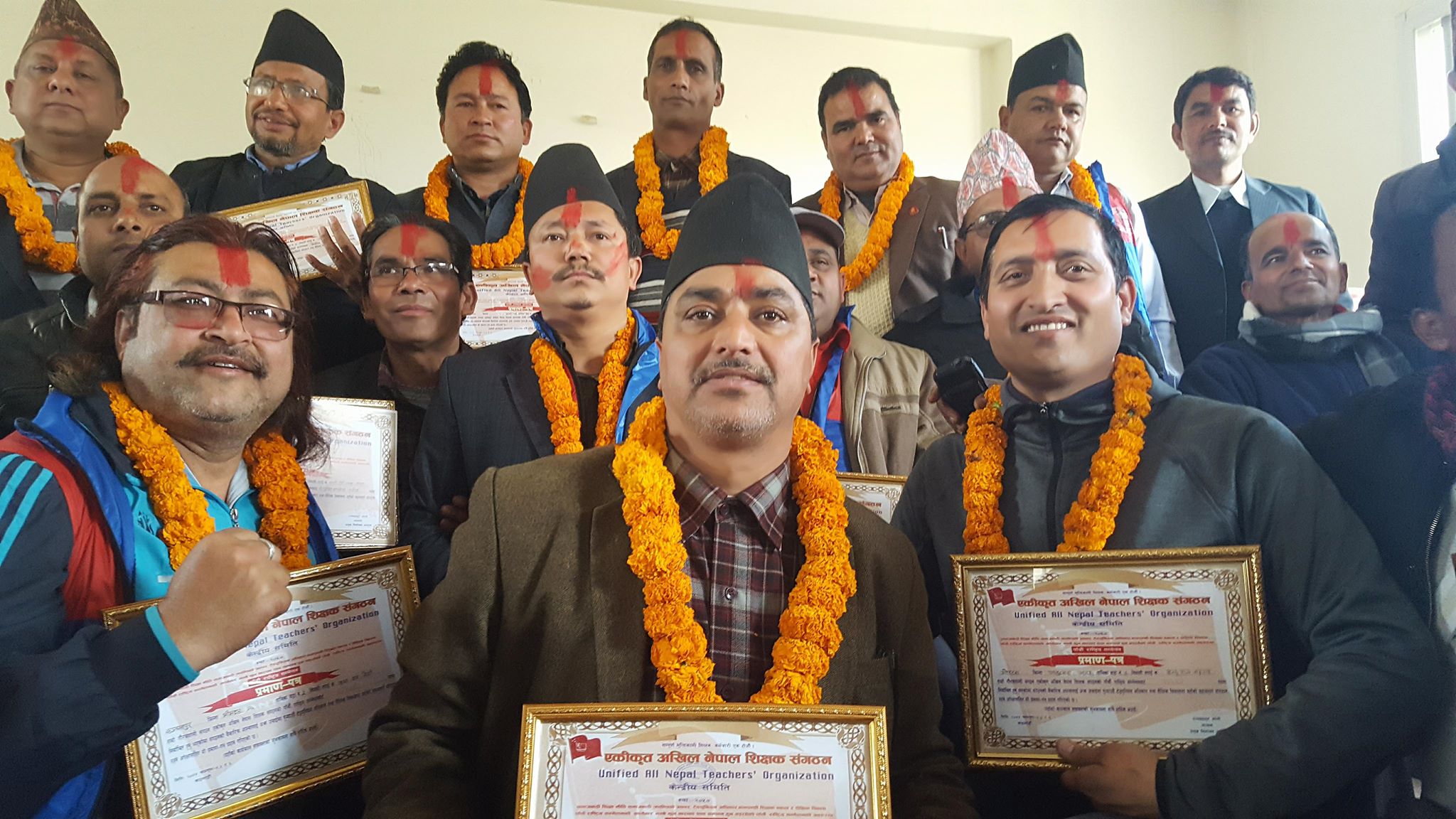 युएण्टोको अध्यक्षमा अधिकारी निर्वाचित