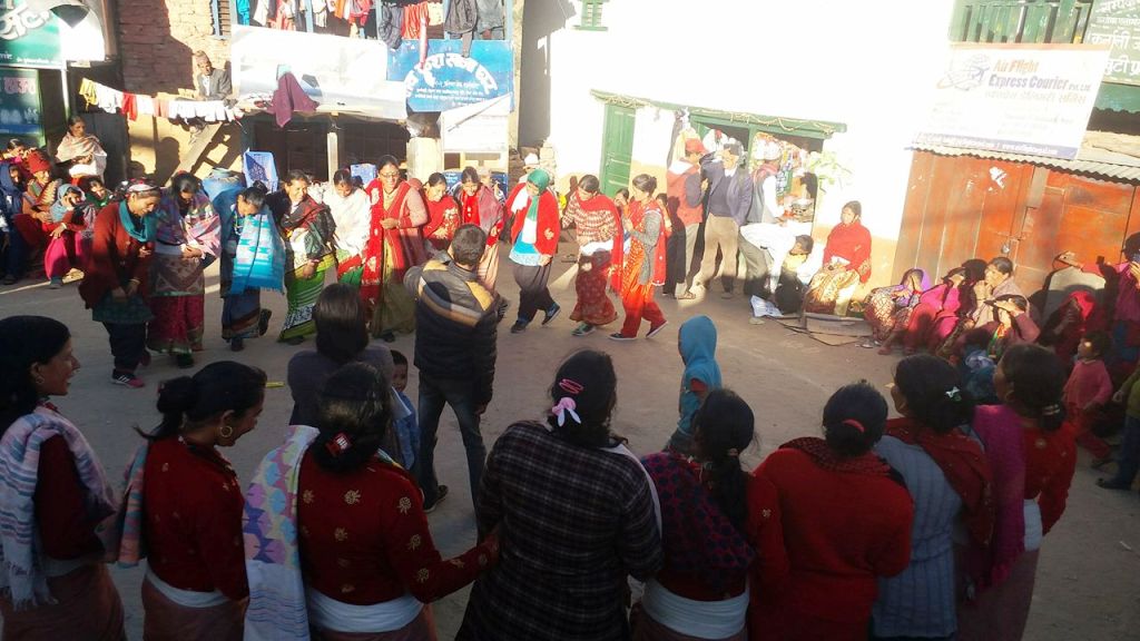 अन्तराष्ट्रिय महिला दिवसको अवसरमा कालिकोटमा देउडा दोहोरी