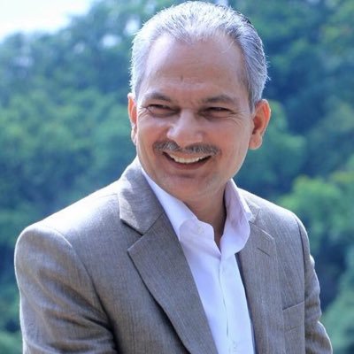 बाबुरामले तोडे १२ वर्षदेखिको सुरक्षा घेरा