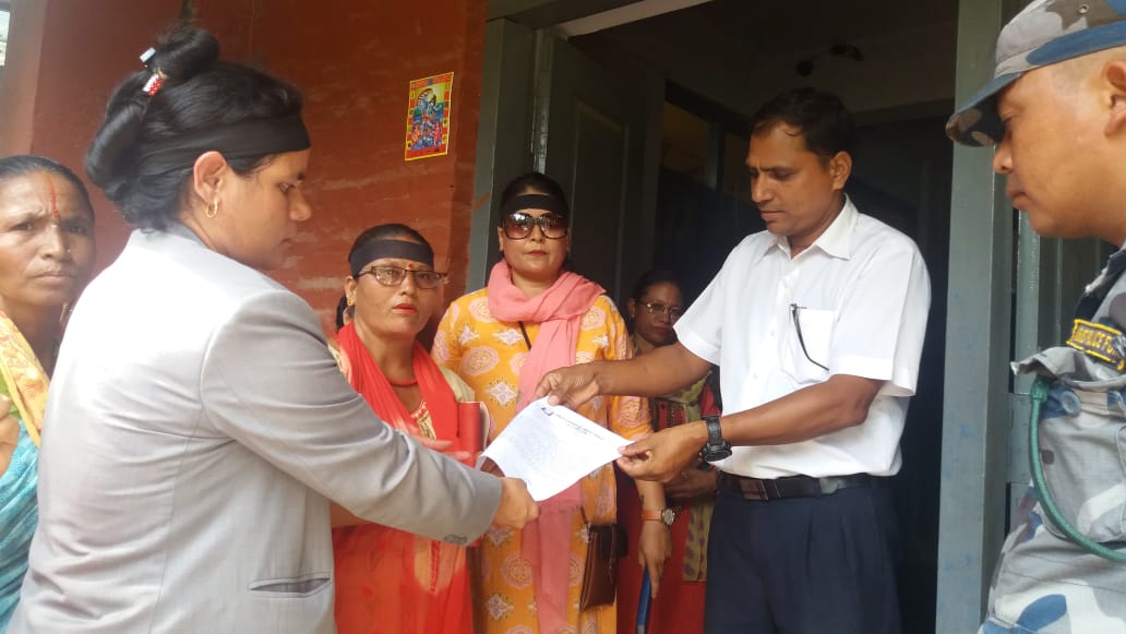 राष्ट्रिय प्रजातान्त्रिक महिला स‌ंगठनद्धारा जिल्ला प्रशासन कार्यालय सुर्खेतलाई ज्ञापनपत्र (ज्ञापनपत्र सहित)