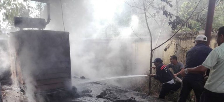 सुर्खेत क्षेत्रीय अस्पतालमा आगलागीः१२ लाखको जेनेरेटरमा क्षती
