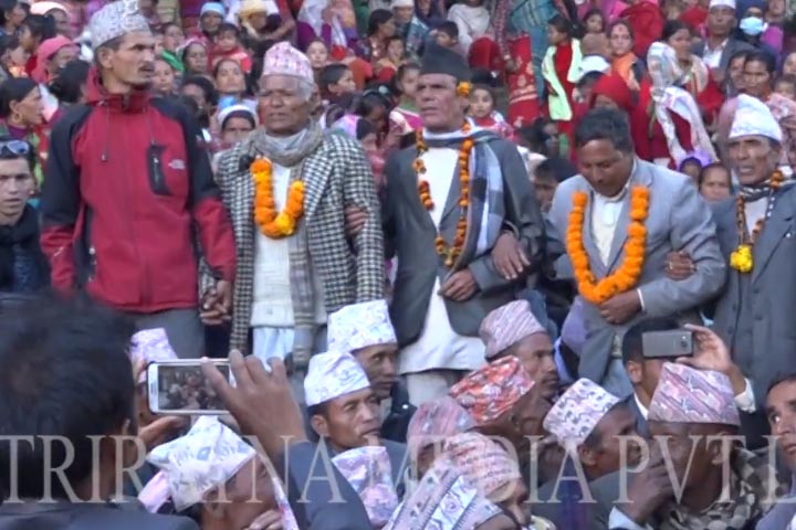 मच्ची पाल्त भित्र के के गरे पूर्णप्रसाद धिताल र बलु शाहीले………..