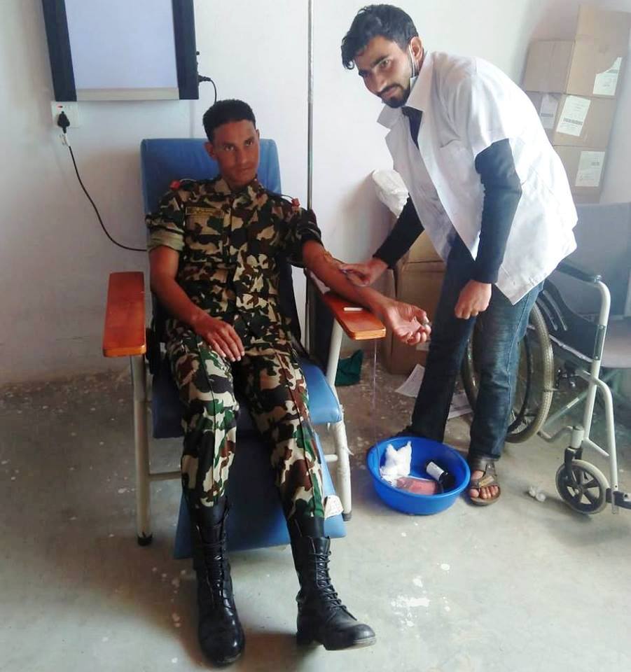 नागरिकको ज्यान जोगाउँदै नेपाली सेना