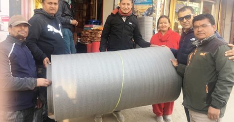 सुर्खेत उद्योग वाणिज्य संघद्धारा अग्निपीडितहरुका लागी राहात संकलन ।