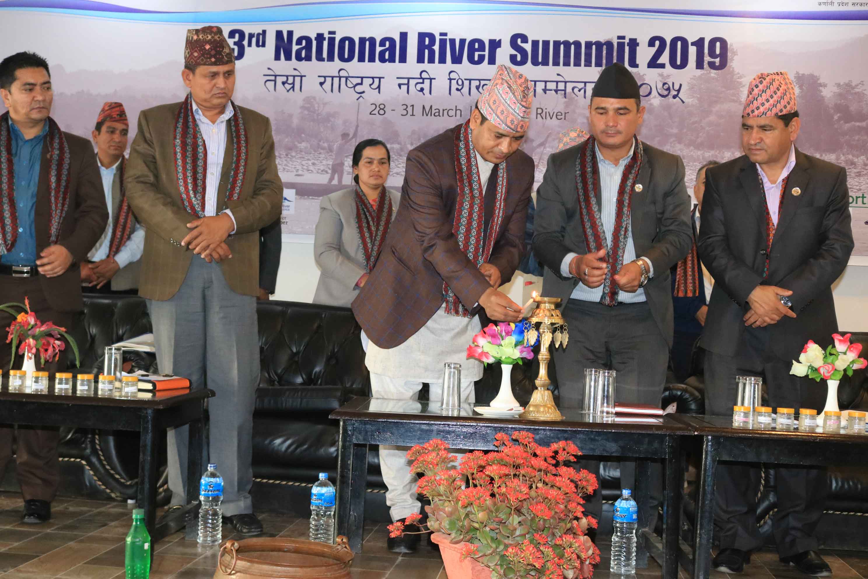 ईतिहाँसमा रेशमी मार्गका रुपमा परिचित कर्णाली करिडोरः मुख्यमन्त्री शाही