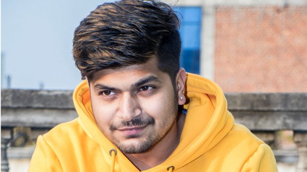 साथीहरूका हौसलाले संगीतमा आएँ
