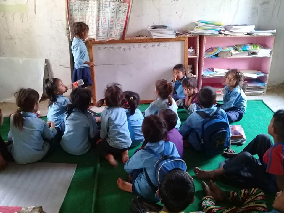 सामाजिक सञ्जाल फेसबुकको चर्तिच समूह ‘मोटे ग्याङ्ग नेपाल’ सामाजिक कार्यमा