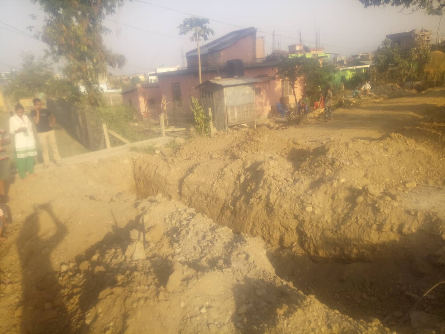 स्थानीयद्वारा नगरप्रमुखकै टोलमा सडक अवरुद्ध