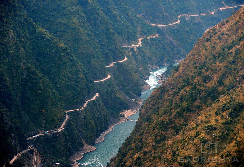 अवश्य मोटाउछ कर्णाली 