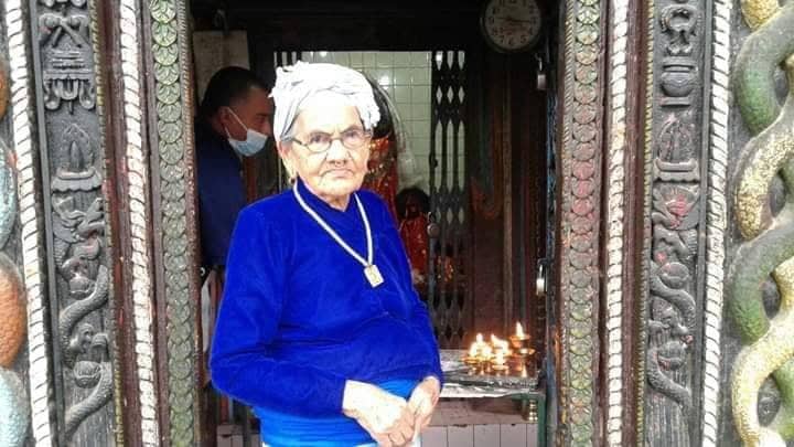 आमाको सम्झनामा रेग्मीद्धारा विद्यालयमा अक्षयकोष स्थापना