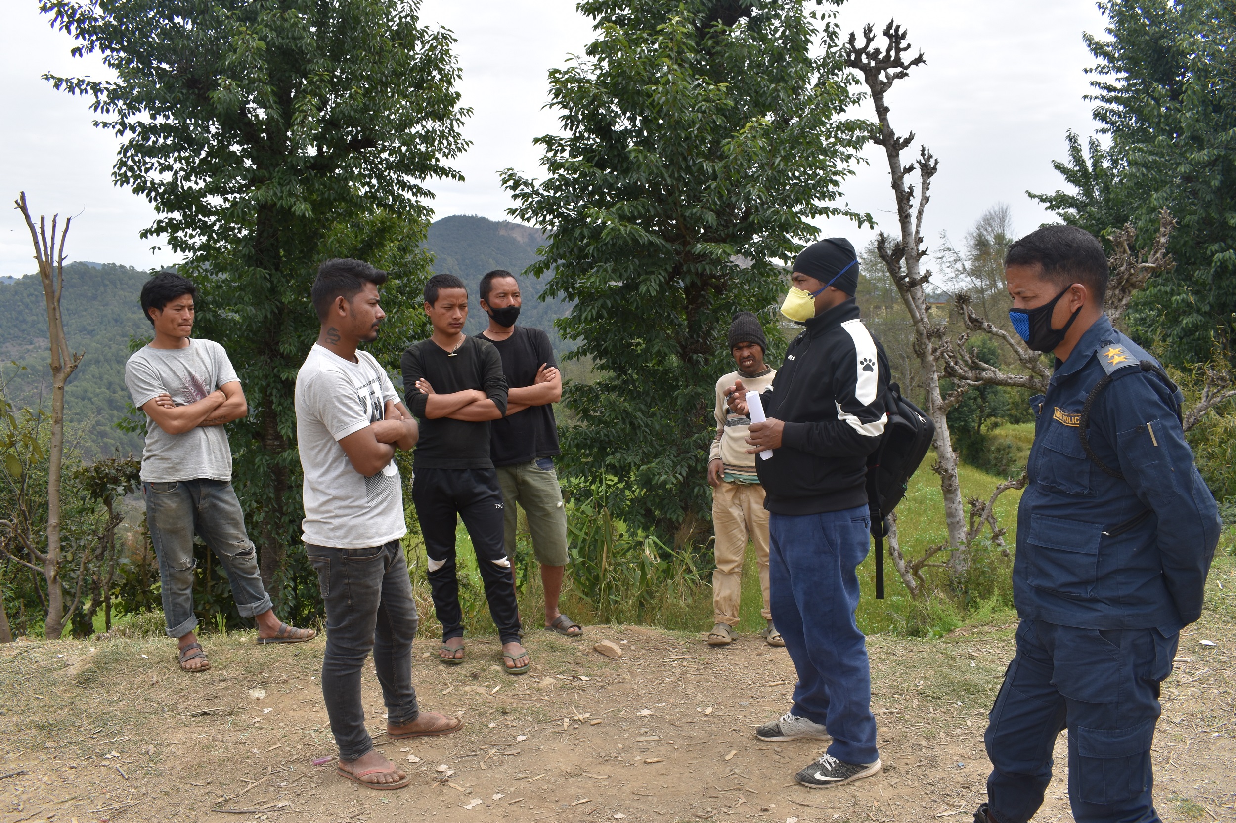 सल्यानमा घरघरमै पुगेर परामर्श, हेल्थ डेस्कमा ३३ हजार ८४९ जनाको जाँच
