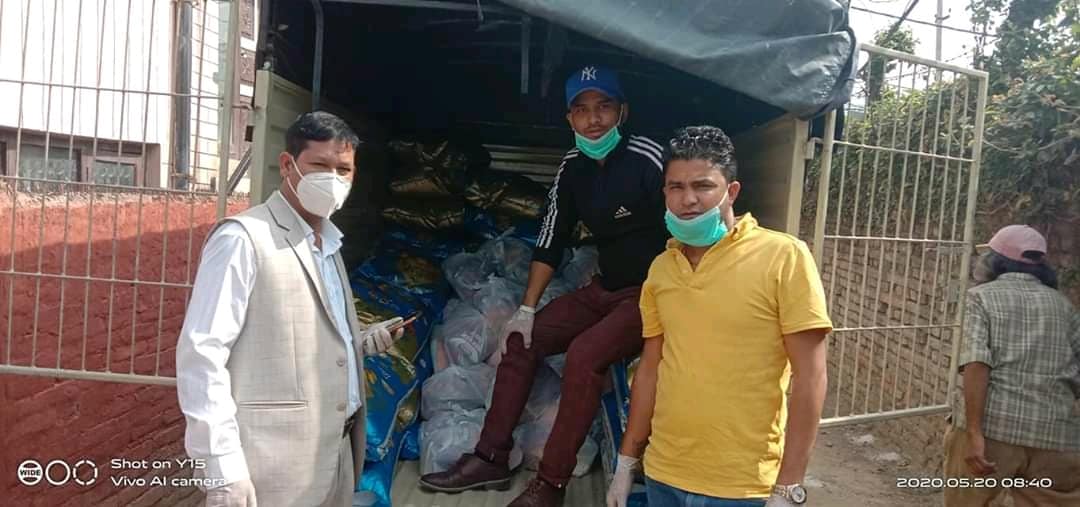 कालीकोटका यूवाद्वारा काठमाण्डौमा राहत बितरण