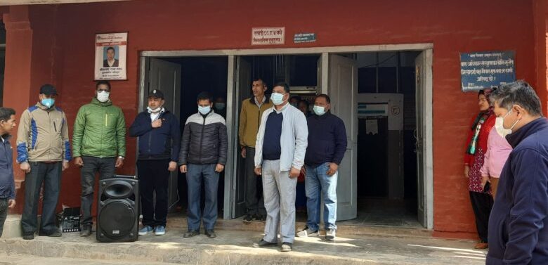 सुर्खेत जिल्ला प्रशासनमा अनिवार्य राष्ट्रगान,राष्ट्रगानपछि मात्र दैनिक कार्य शुरु