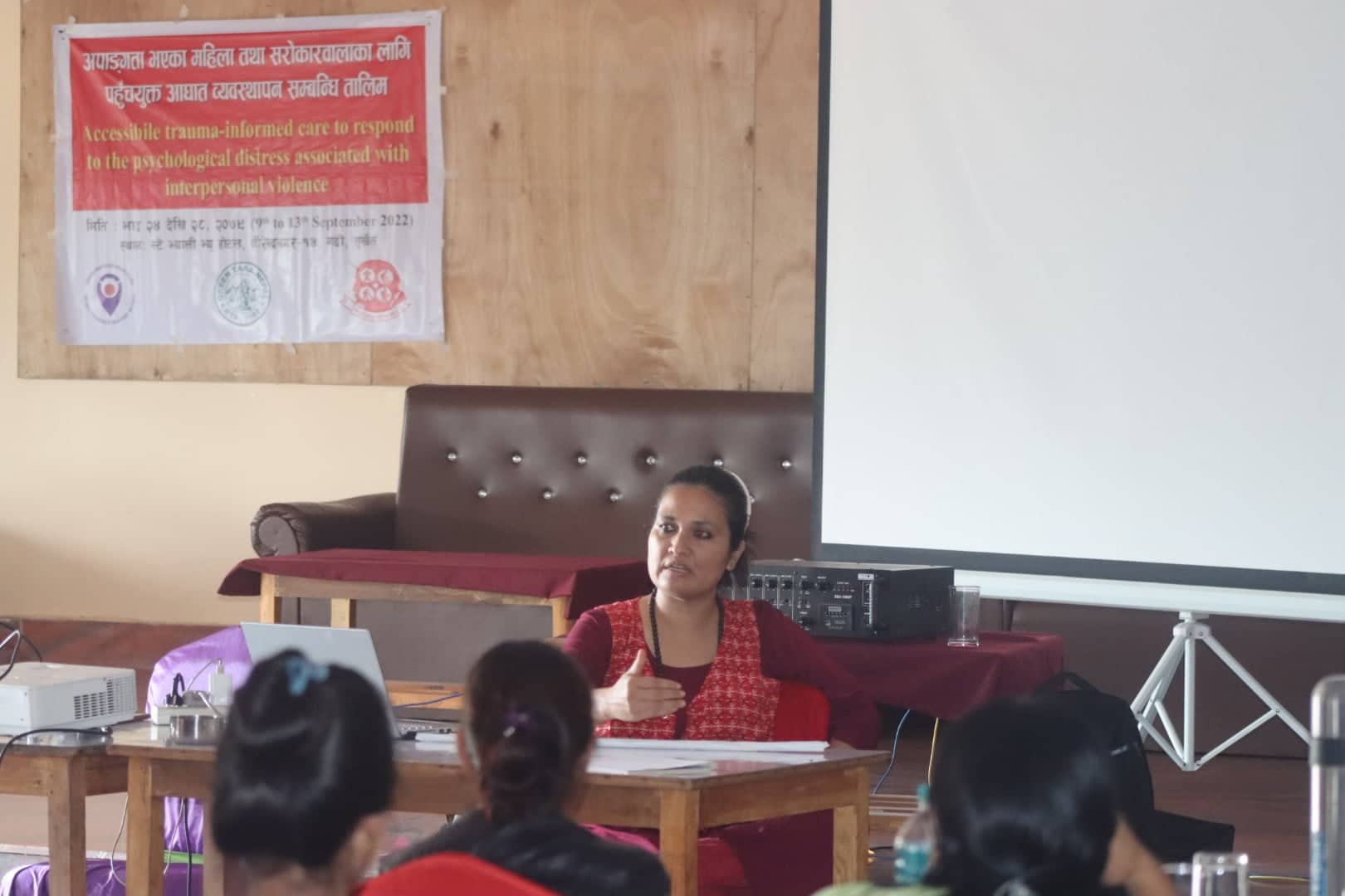 अपाङ्गता भएका महिला तथा सरोकारवालाका लागि पहूंचयुक्त आघात व्यवस्थापन सम्बन्धि तालिम(फोटो फिचर सहित)