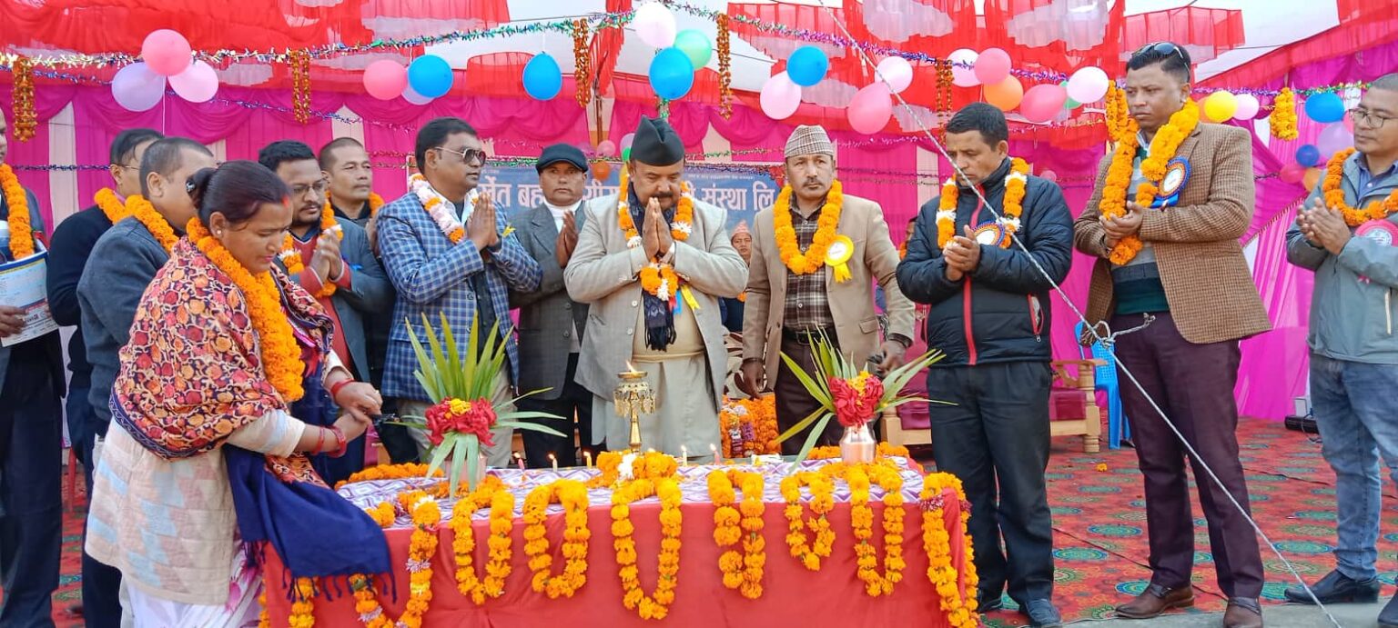 जेष्ठ नागरिकलाई सम्मान गर्दै मनायो सुर्खेत बहुउद्देश्यीयले २१ औं साधारण सभा